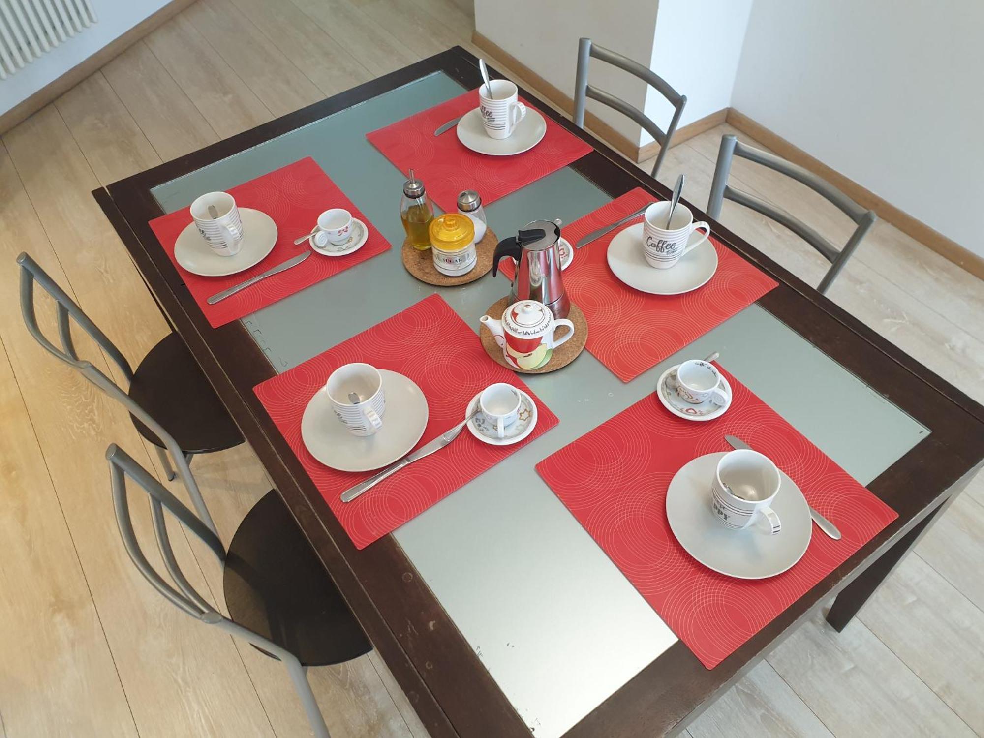 Your Lovely Home, Porta Venezia-1 Queen Bed, 3 Single Beds, 1 Sofa Bed- Milán Exterior foto